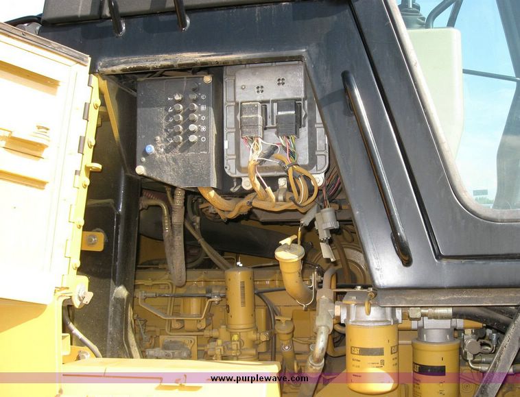 image for item 5963 2000 Caterpillar 963C track loader
