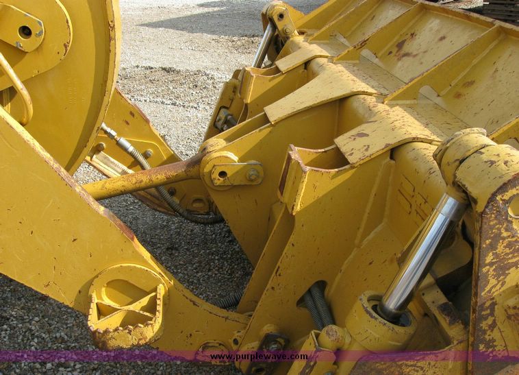 image for item 5964 2004 Caterpillar 953C track loader
