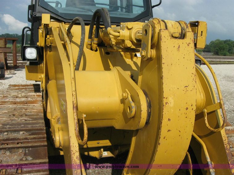 image for item 5964 2004 Caterpillar 953C track loader