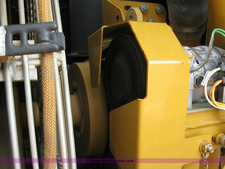 image for item 5964 2004 Caterpillar 953C track loader