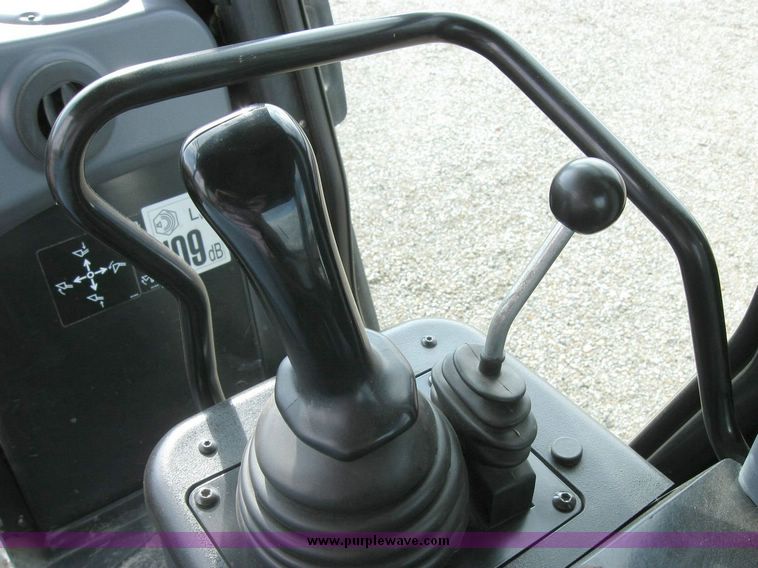 image for item 5964 2004 Caterpillar 953C track loader