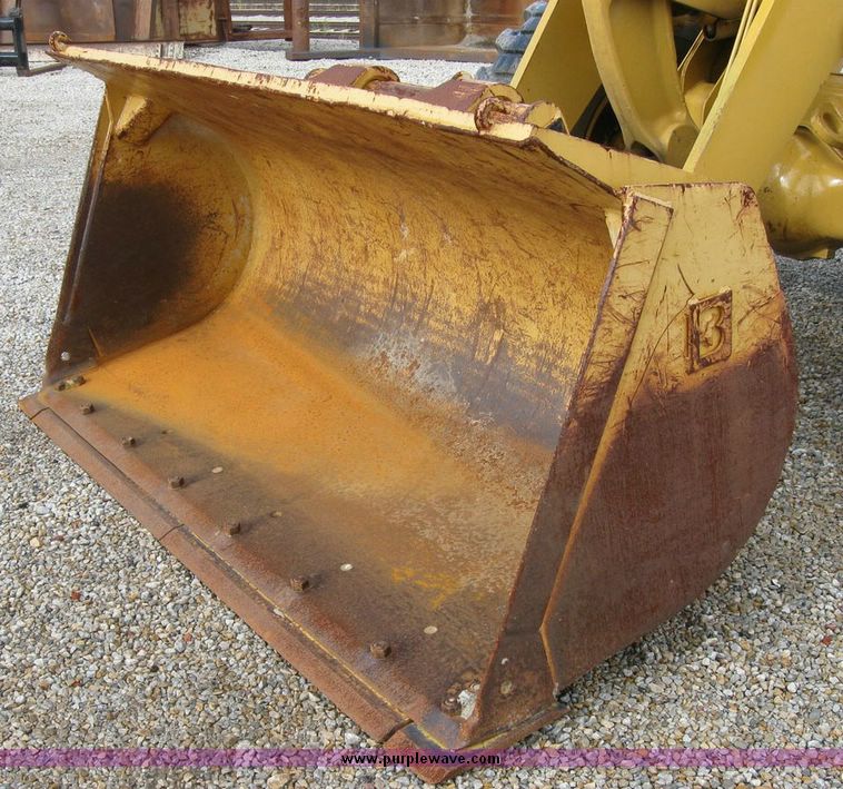 image for item 5965 1986 Caterpillar 926E wheel loader