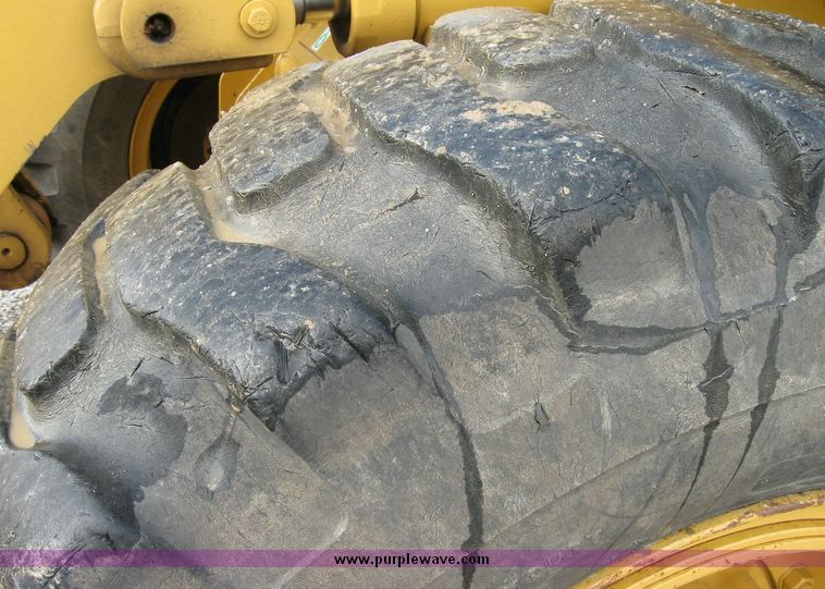 image for item 5965 1986 Caterpillar 926E wheel loader