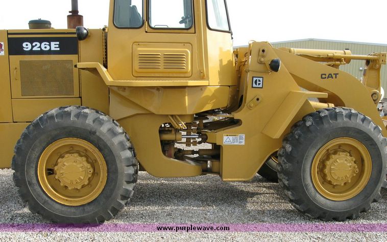 image for item 5965 1986 Caterpillar 926E wheel loader