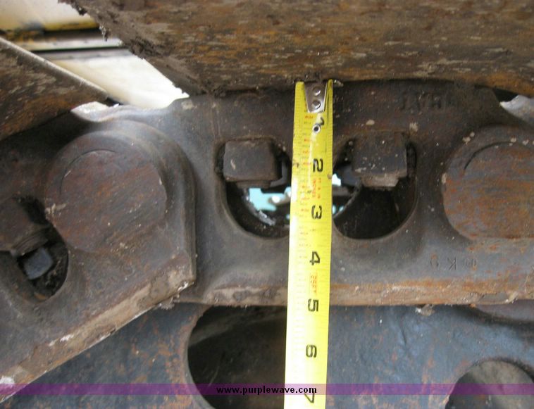 image for item 5966 1993 Caterpillar 235D excavator