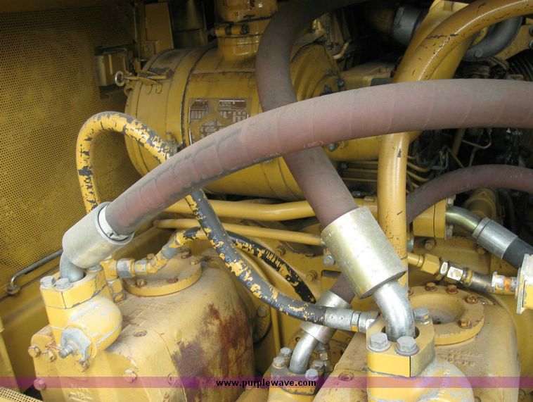 image for item 5966 1993 Caterpillar 235D excavator