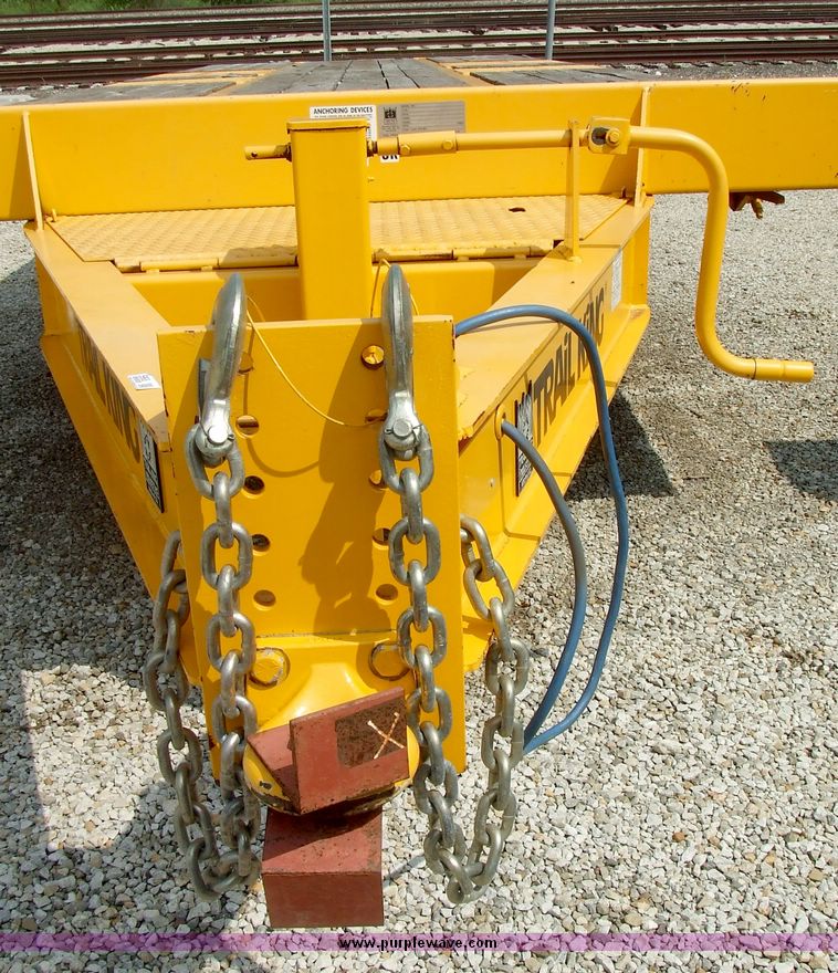 image for item 5968 2006 Trail King TKT24-2800 tandem axle tilt trailer