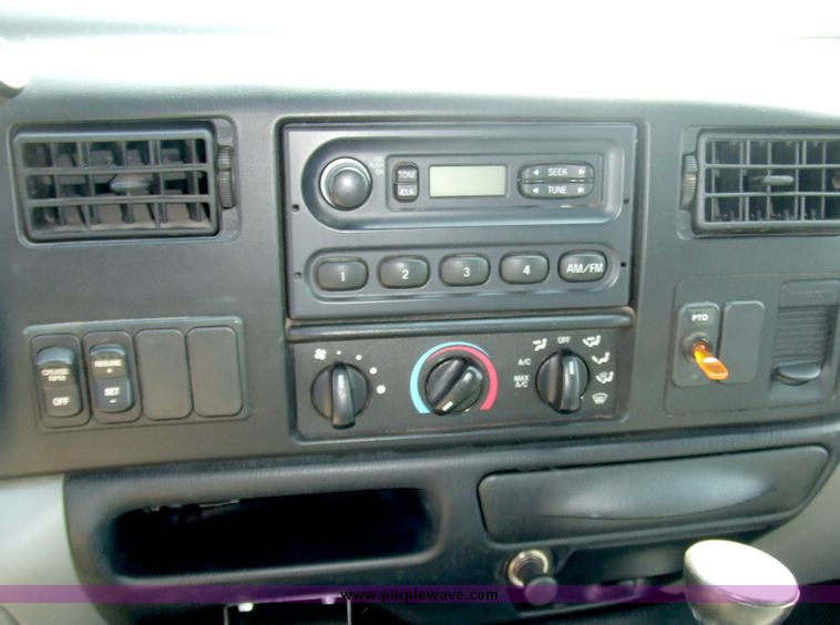 image for item 5969 2004 Ford F650 XL Super duty dump truck