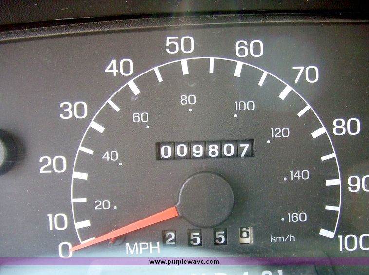 image for item 5969 2004 Ford F650 XL Super duty dump truck