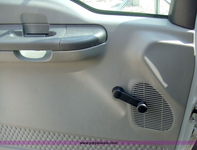 image for item 5969 2004 Ford F650 XL Super duty dump truck