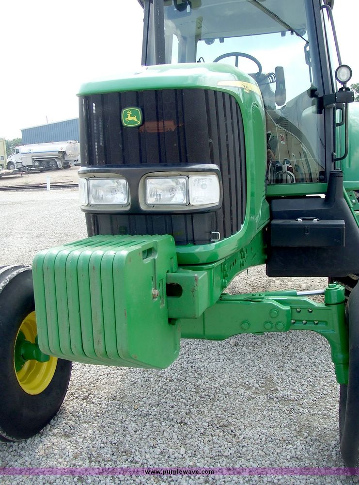 image for item 5970 2003 John Deere 7320 tractor