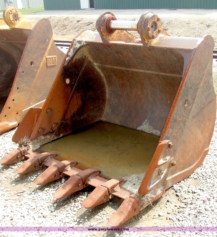 image for item 5981 Excavator bucket