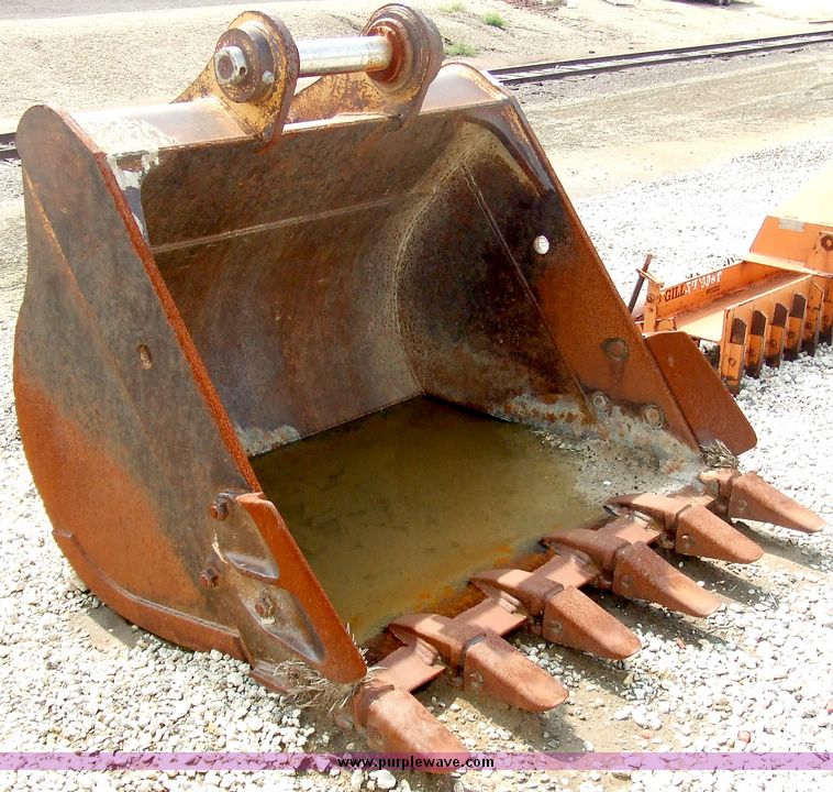 image for item 5981 Excavator bucket