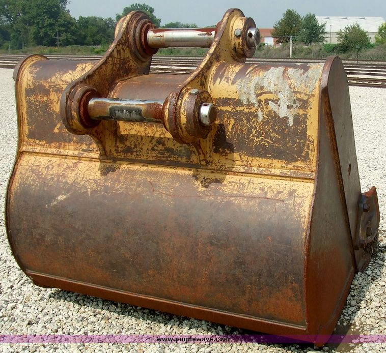 image for item 5981 Excavator bucket