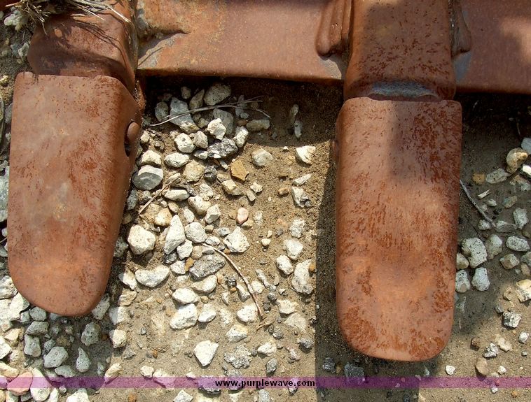 image for item 5981 Excavator bucket