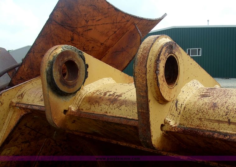 image for item 5983 5' 2" excavator bucket