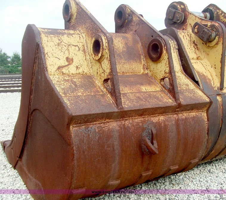 image for item 5986 4' excavator bucket