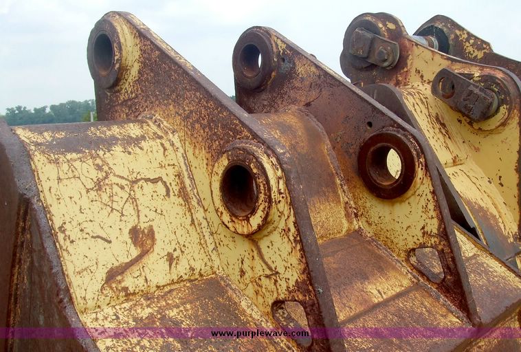 image for item 5986 4' excavator bucket