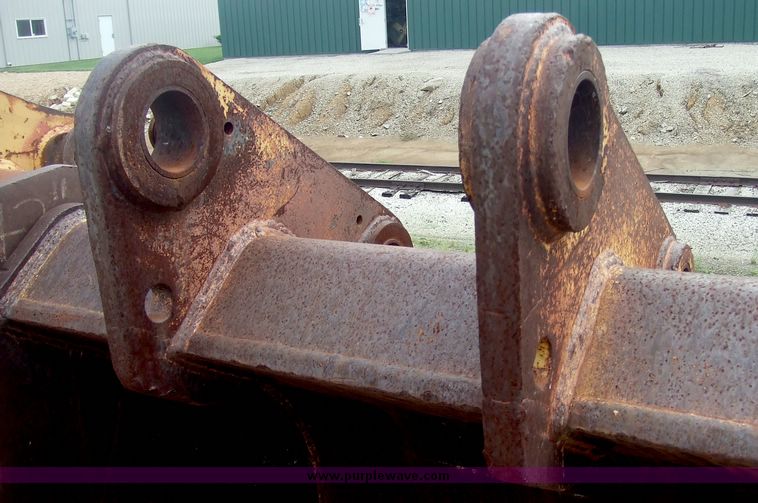 image for item 5986 4' excavator bucket