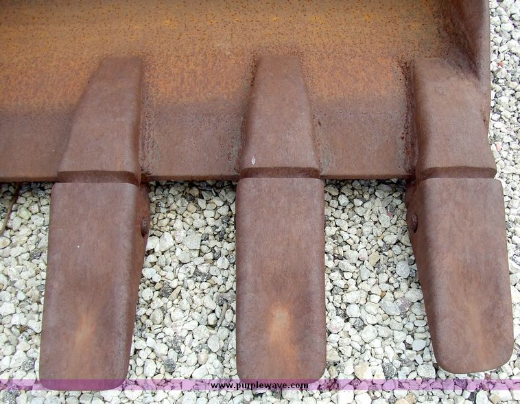 image for item 5986 4' excavator bucket