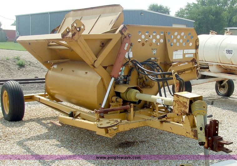 image for item 5989 Vermeer BBT256 bale processor