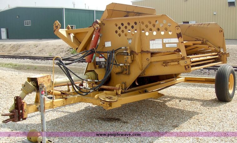 image for item 5989 Vermeer BBT256 bale processor