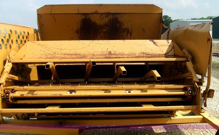 image for item 5989 Vermeer BBT256 bale processor