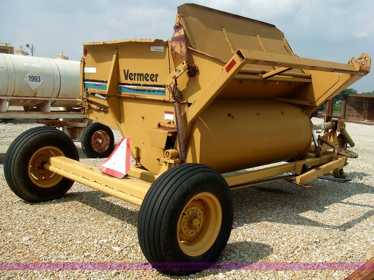 image for item 5989 Vermeer BBT256 bale processor