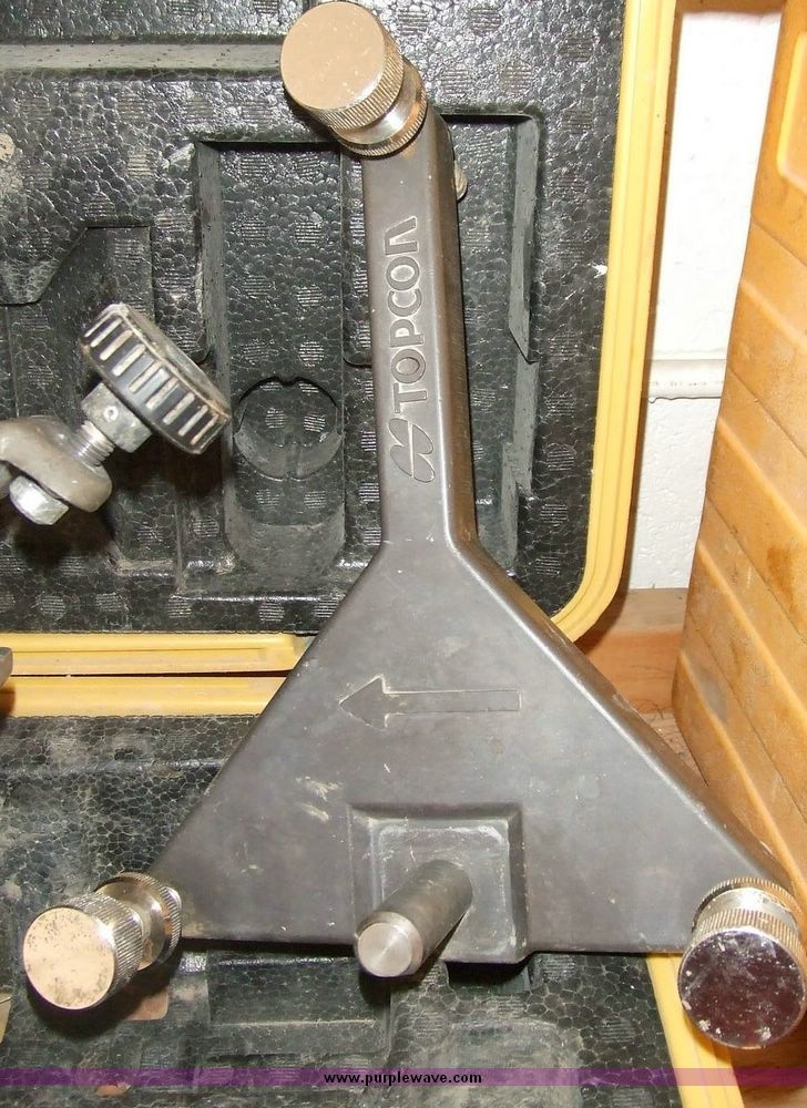 image for item 6213 Topcon laser pipe grade