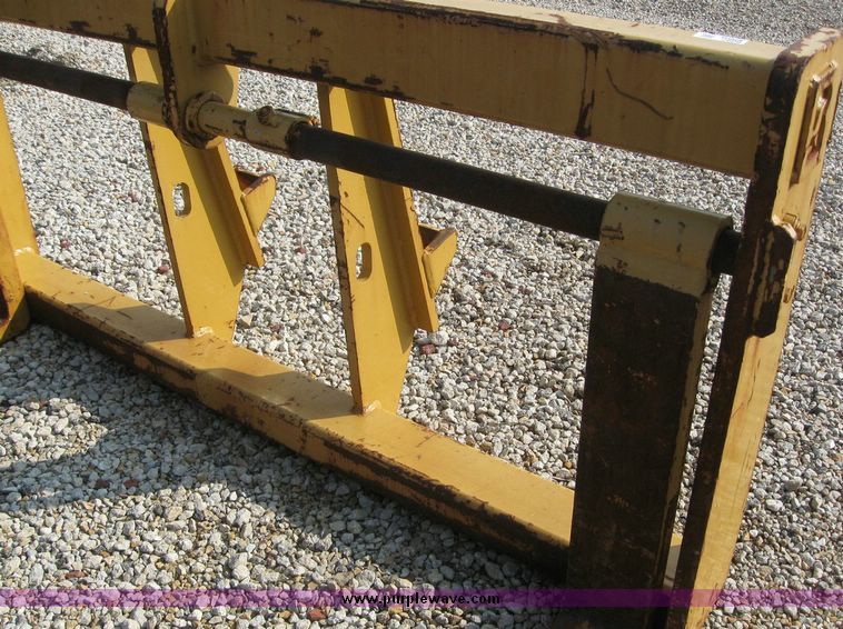 image for item 8097 Balderson horizontal pin coupler fork attachment