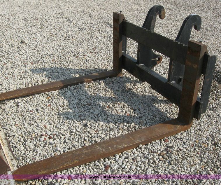 image for item 8098 Loader fork attachment