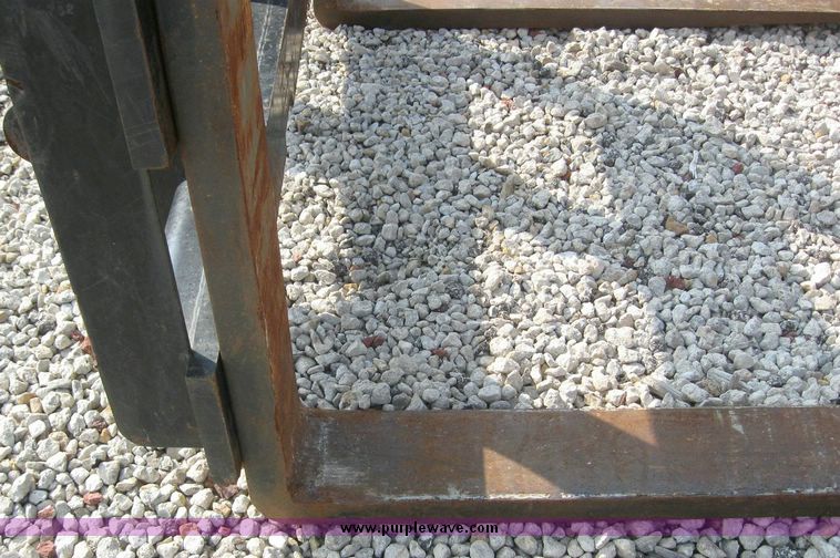 image for item 8098 Loader fork attachment