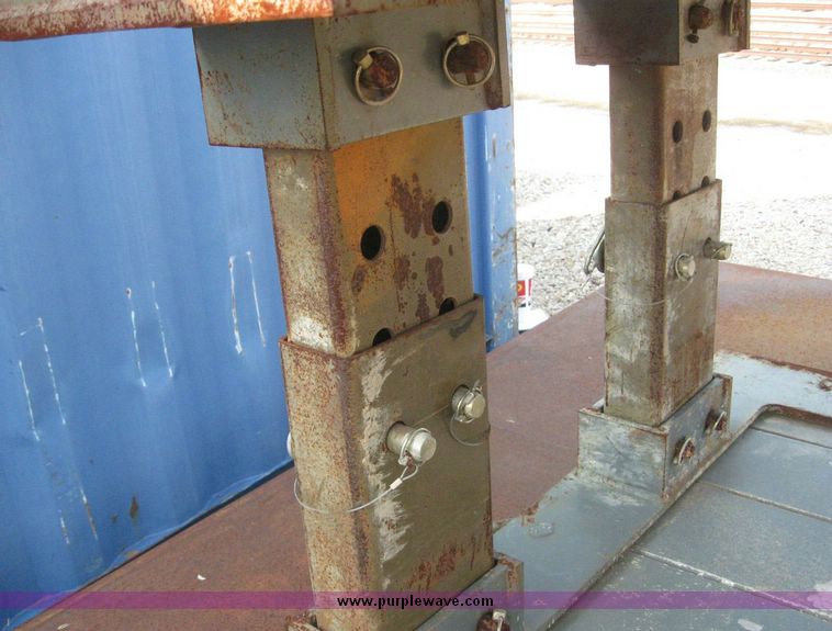 image for item 8099 Trench box