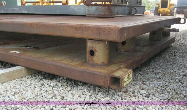 image for item 8100 Trench box