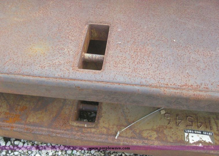 image for item 8100 Trench box