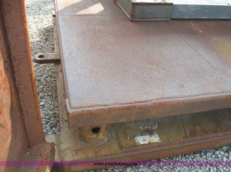 image for item 8100 Trench box