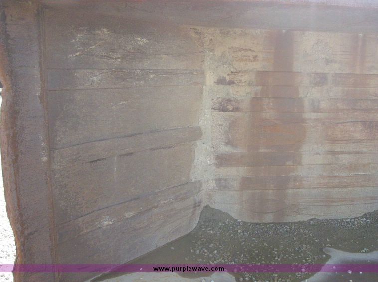 image for item 8102 Gravel box