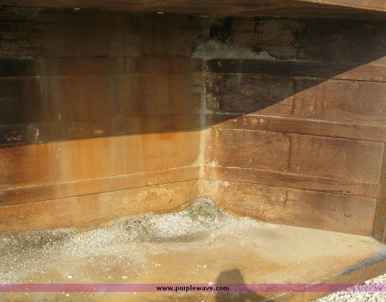 image for item 8103 Gravel box