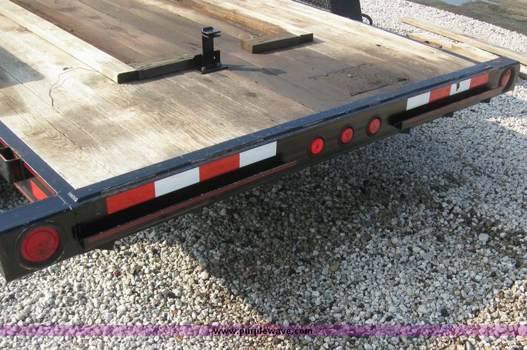 image for item 8105 2000 Eagle trailer 16' tandem axle trailer