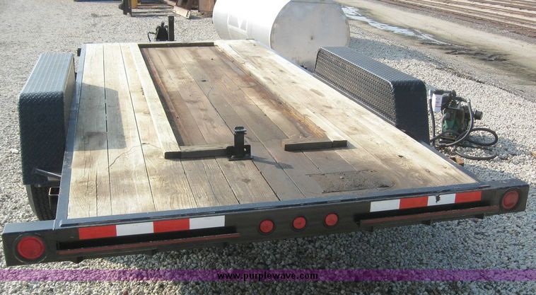 image for item 8105 2000 Eagle trailer 16' tandem axle trailer