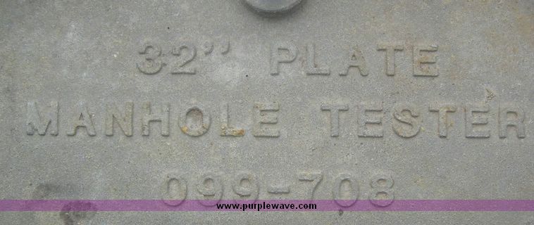 image for item 8113 Manhole vacuum tester