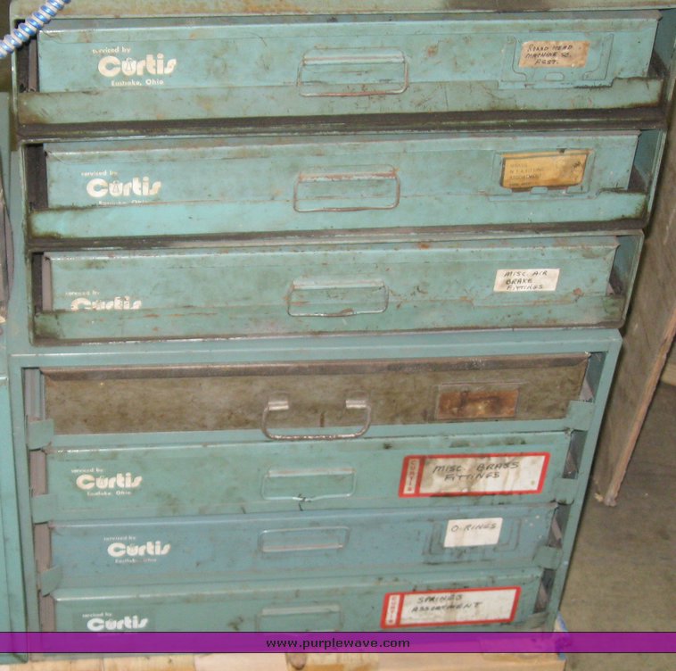 image for item 1000 Assorted electronics and office supplies