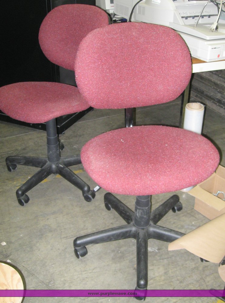 image for item 1000 Assorted electronics and office supplies