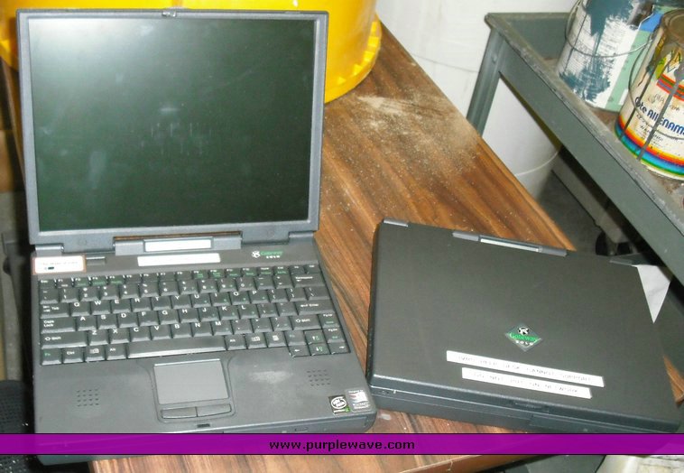 image for item 3853 (2) Gateway Solo laptops