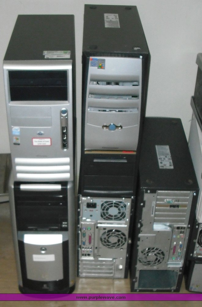 image for item 3888 (22) assorted desktop computers