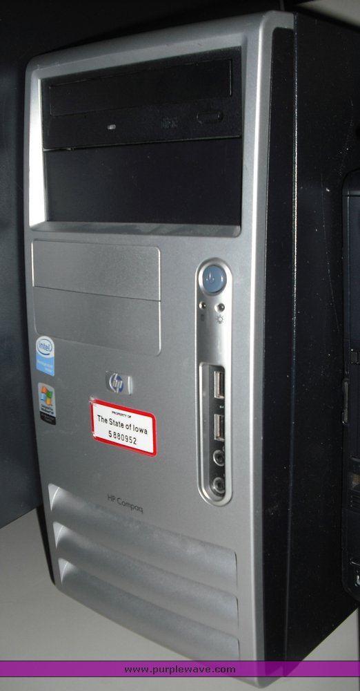 image for item 3888 (22) assorted desktop computers