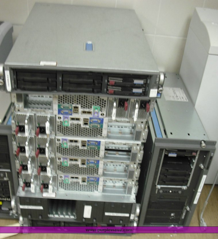 image for item 3891 Assorted servers