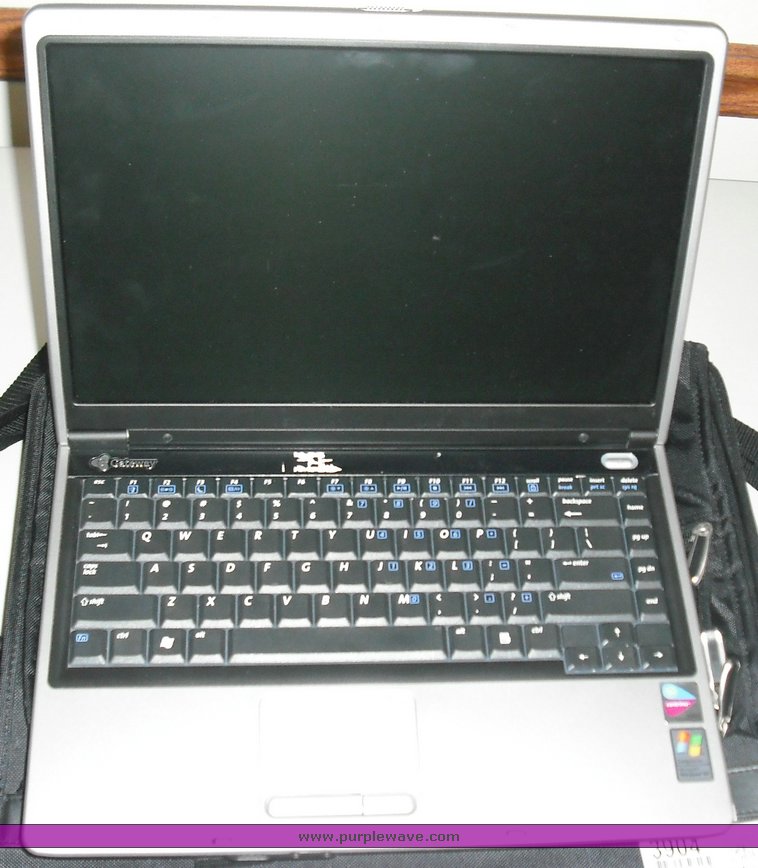 image for item 3904 (2) gateway M210E laptops