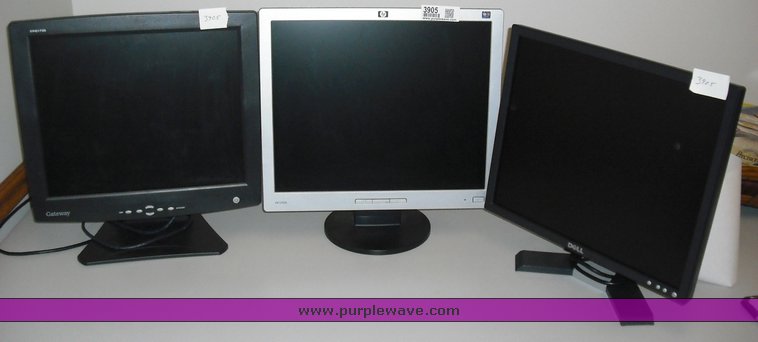 image for item 3905 (3) LCD monitors