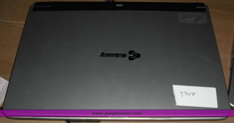 image for item 3908 (2) Gateway M210E laptops